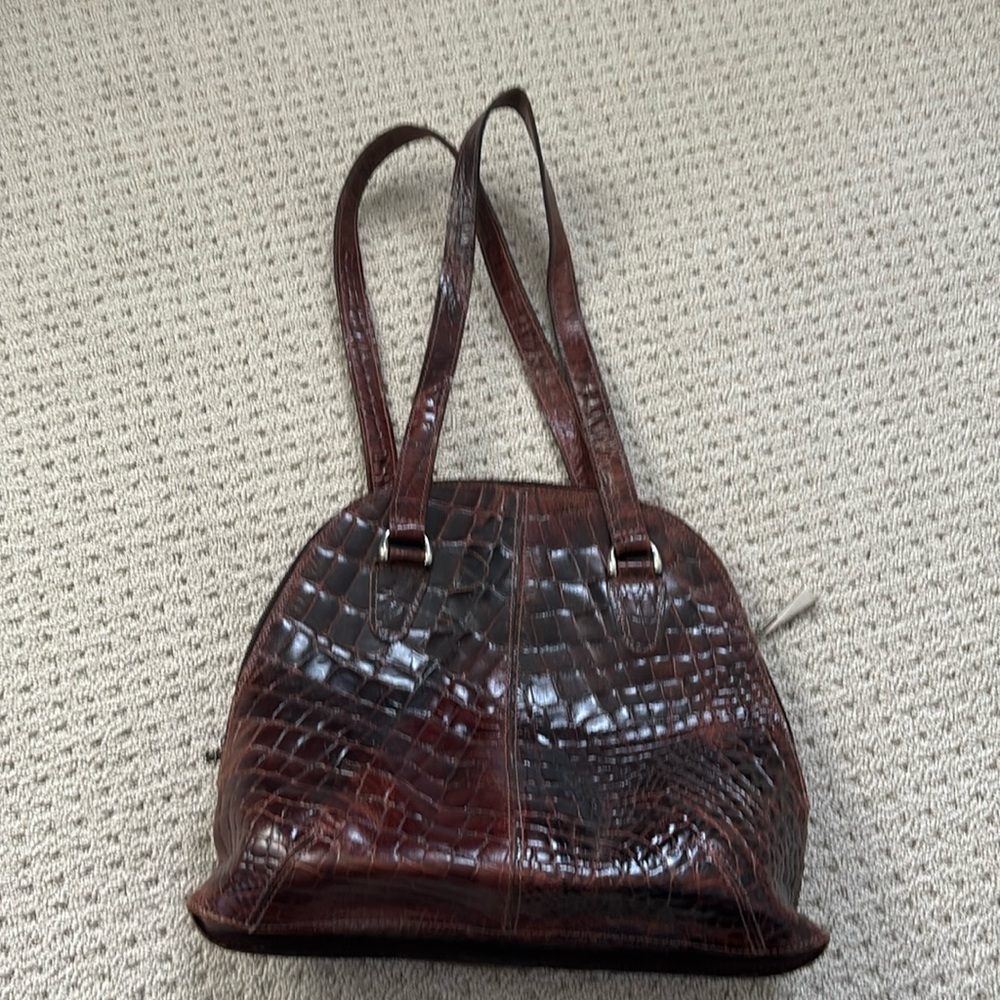 Concepts Canada Full Grain Leather Purse